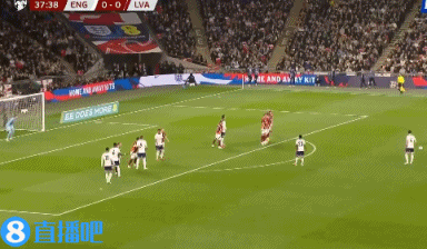 任意球破门！里斯-詹姆斯当选本场英格兰队内最佳球员