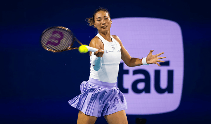 郑钦文首秀时间确定：再战前世界第3希腊猛女，冲击土场开门红