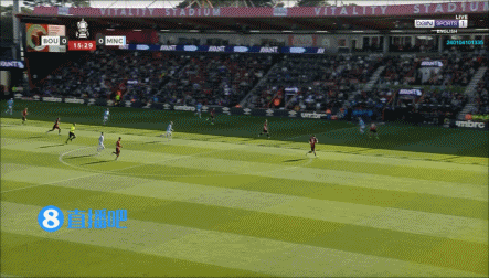 ?错失良机！亚当斯后场失误送礼，哈兰德单刀打飞