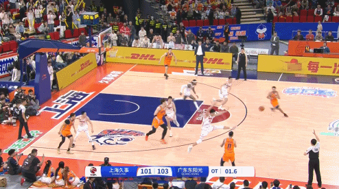 杜锋谈哈维绝杀：这球难度很大 上海今天拼得更凶&运气更好一点